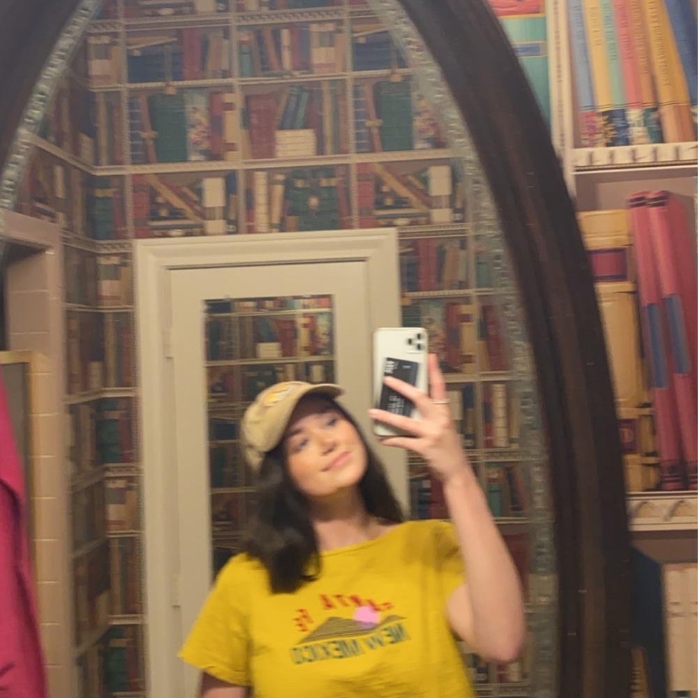 Meet your Posher, Hailey